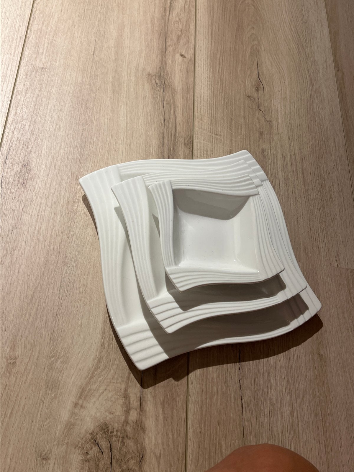Servies set voor 12 personen, Ophalen of Verzenden, Zo goed als nieuw, Modern, Porselein