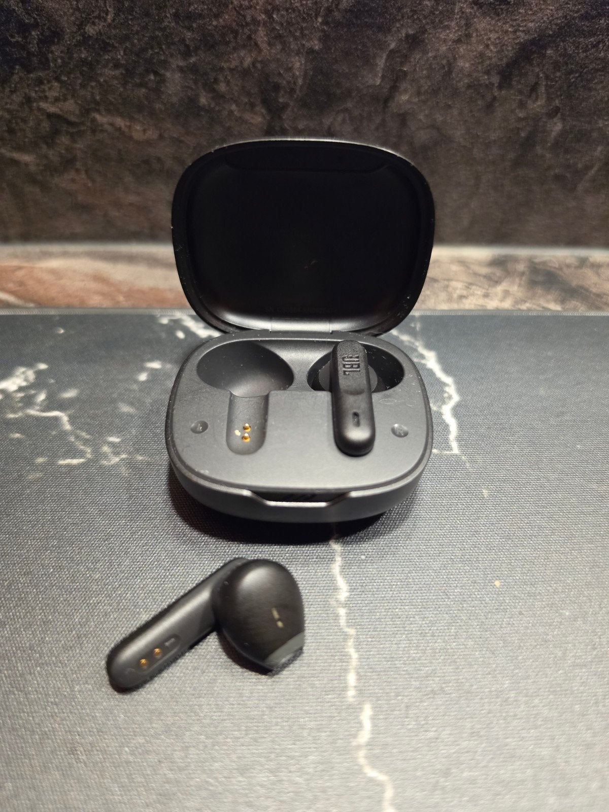 JBL Wave Buds draadloze oordopjes