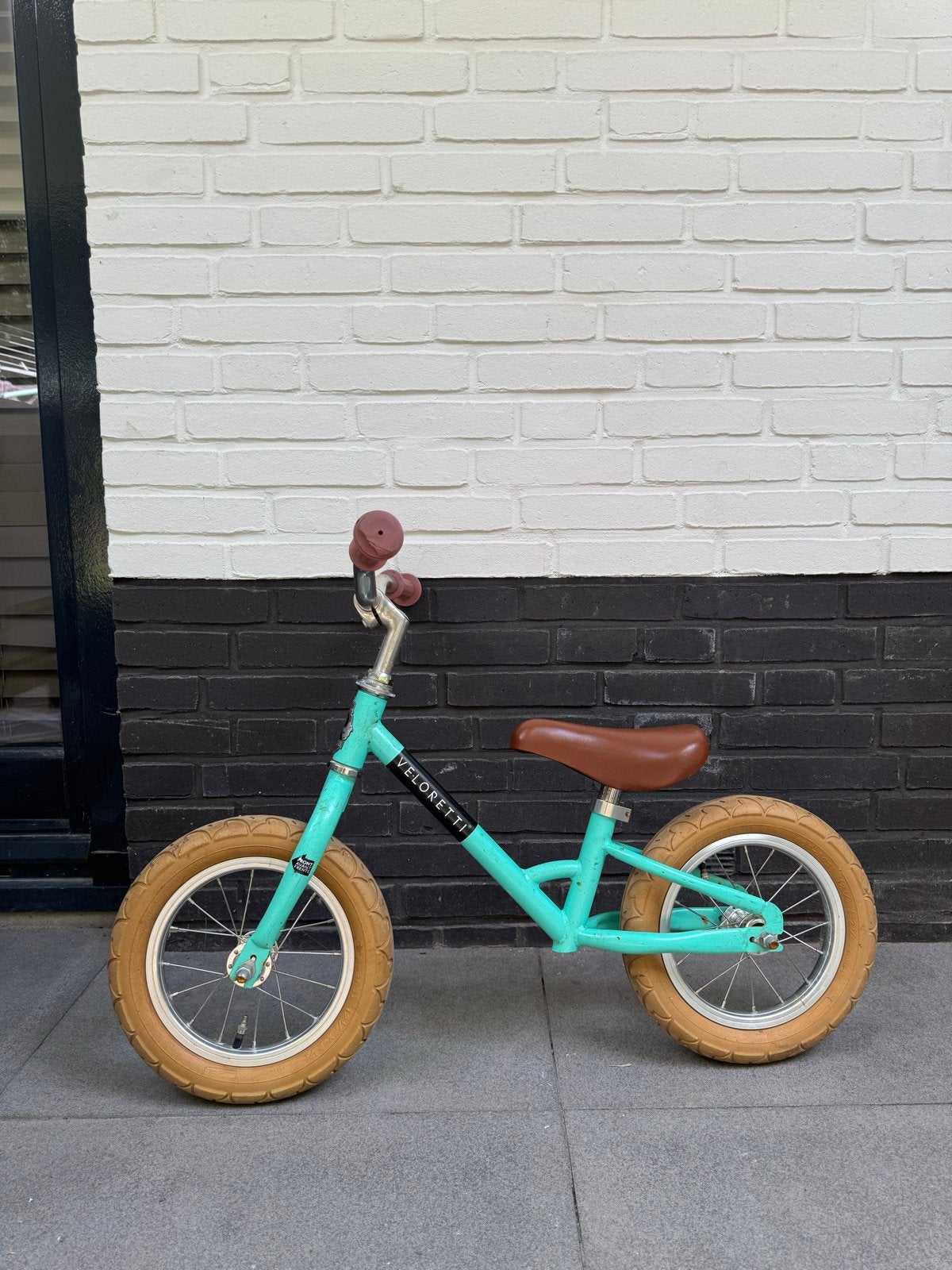 Veloretti loopfiets - Mintgroen met bruine accenten, Ophalen, Gebruikt, Minder dan 16 inch