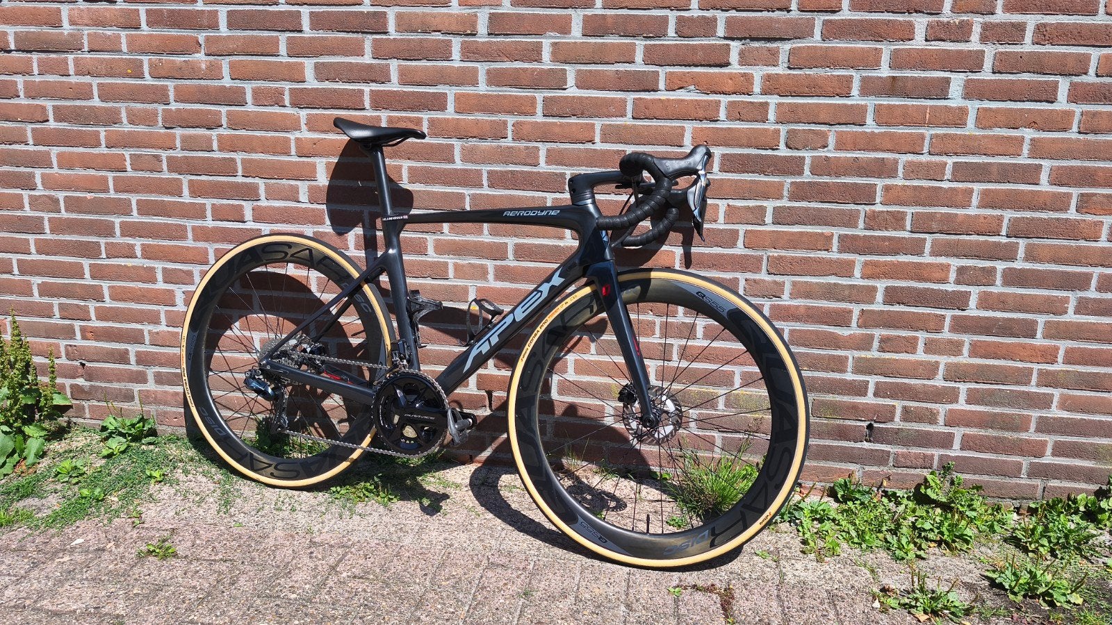 Apex Aerodyne Disc maat 54 Dura Ace Di2, 28 inch, Gebruikt, Carbon, Meer dan 20 versnellingen