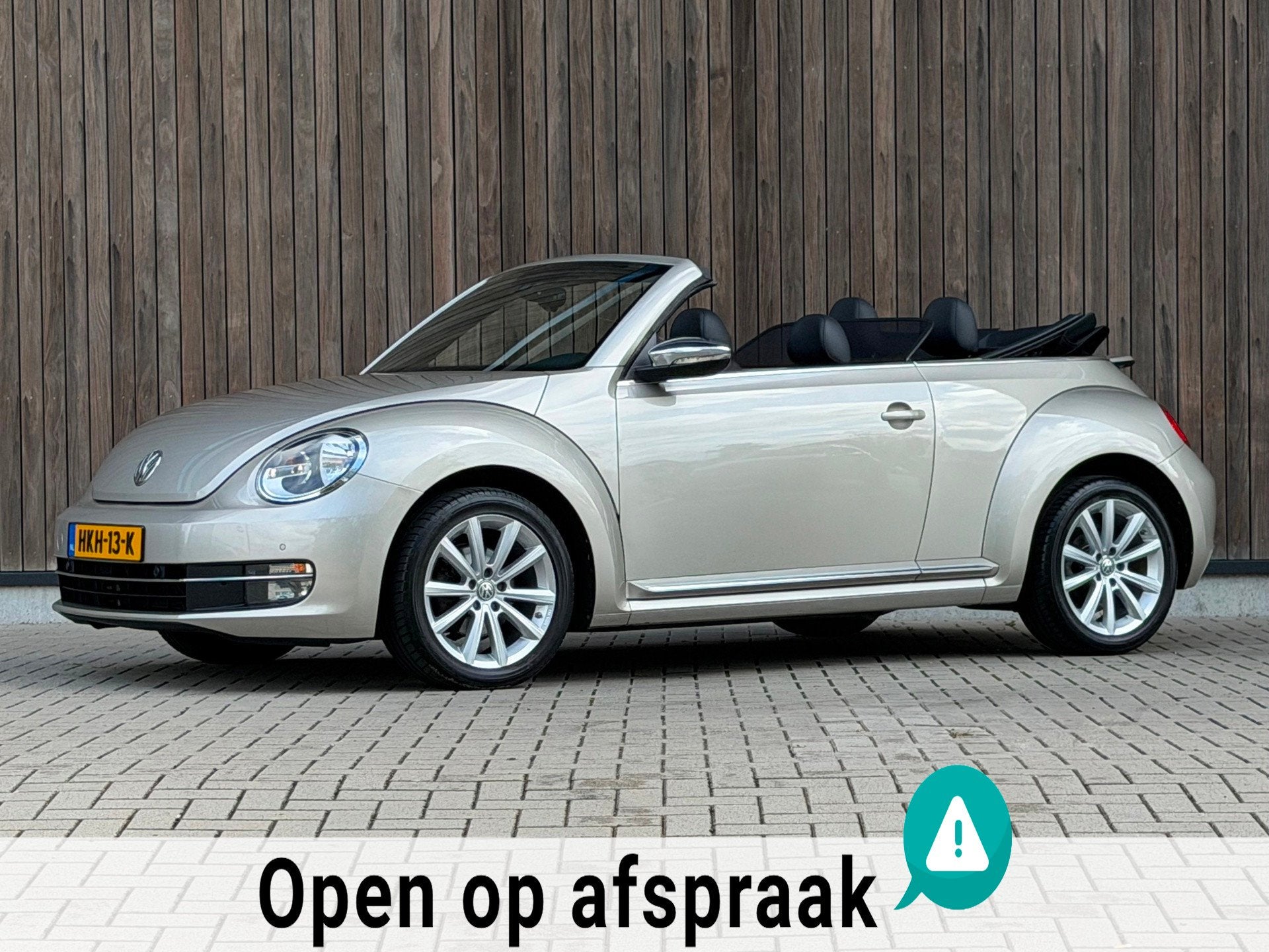 Volkswagen Beetle Cabriolet 1.2 TSI Design / NIEUWSTAAT /, Voorwielaandrijving, Gebruikt, Cabriolet, 4 stoelen