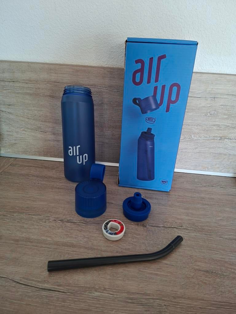 Air Up drinkfles met diverse geurpods - Blauw, Sport en Fitness, Bidons, Ophalen of Verzenden, Zo goed als nieuw