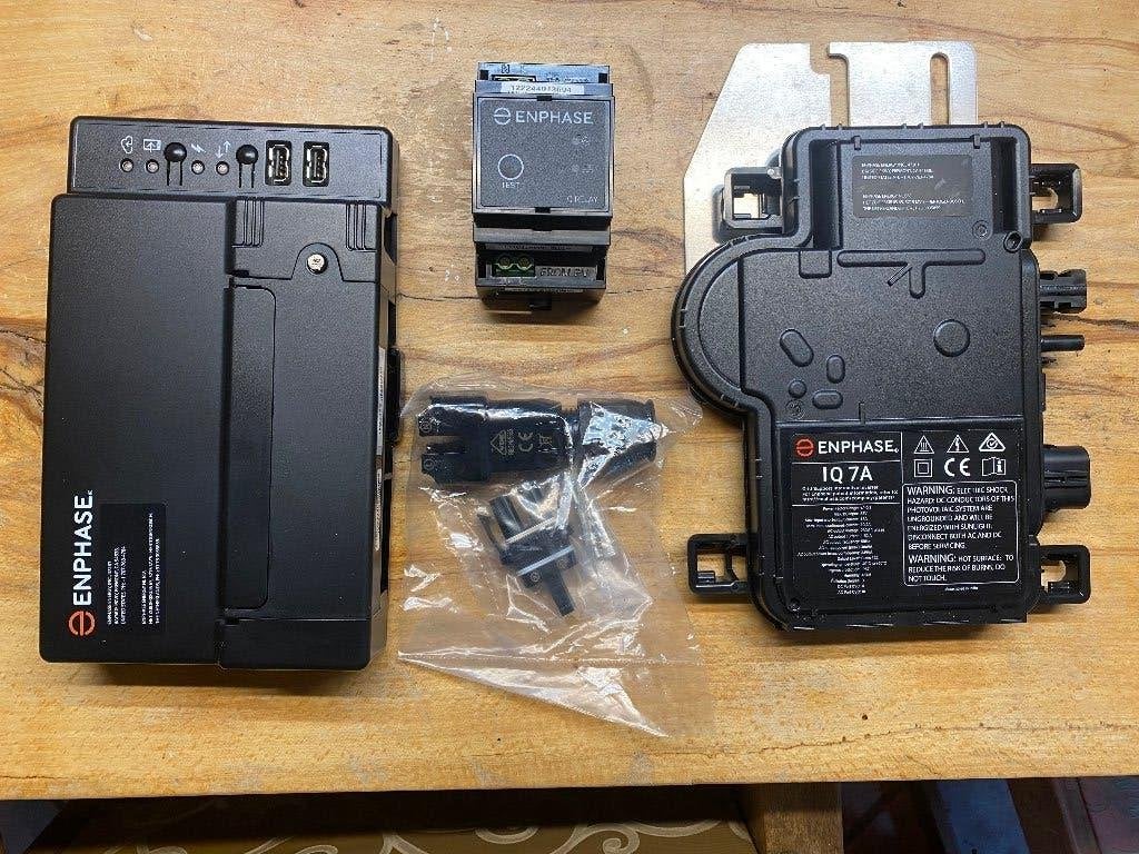 set Enphase IQ7a, Ophalen of Verzenden, Nieuw, Enphase, Omvormer