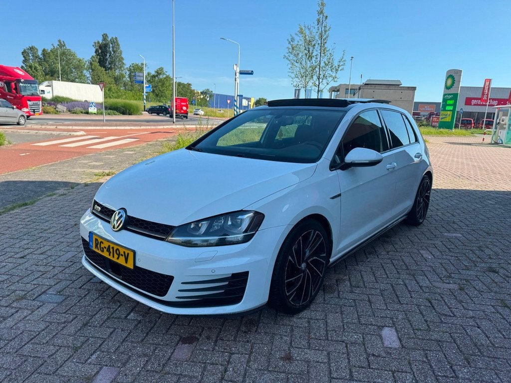 Volkswagen Golf 2.0 TDI GTD PANO/NAVI/CLIMA, Gebruikt, Euro 6, 4 cilinders, Wit
