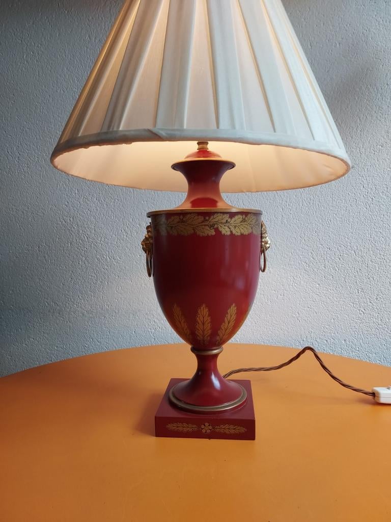 klassieke, bordeauxrode tafellamp in neoklassieke stijl, met, Ophalen, Minder dan 50 cm