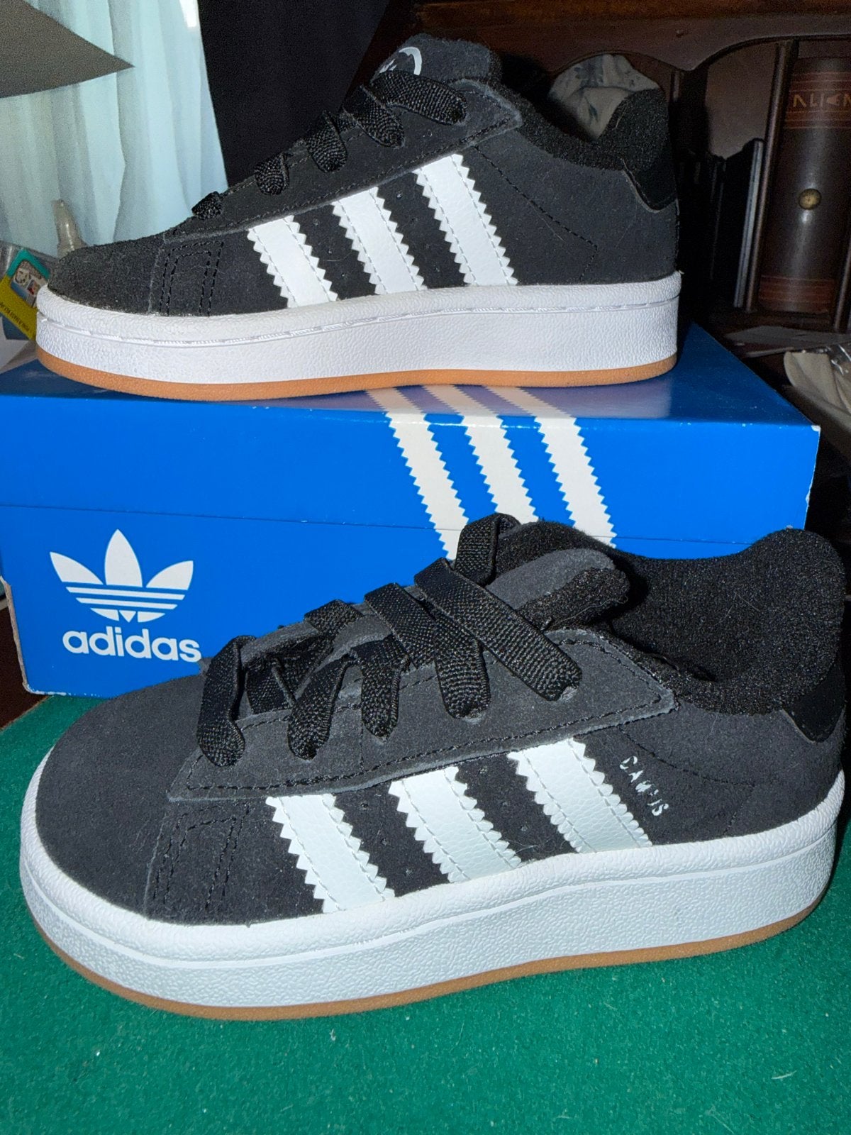 Nieuwe Adidas Campus sneakers maat 26, Kinderen en Baby's, Kinderkleding | Overige, Ophalen of Verzenden, Nieuw, Jongen of Meisje