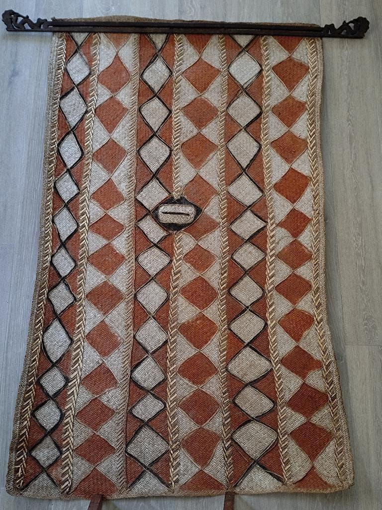 Asmat West Papua Omie ceremonieel schorsdoek, Antiek en Kunst, Ophalen