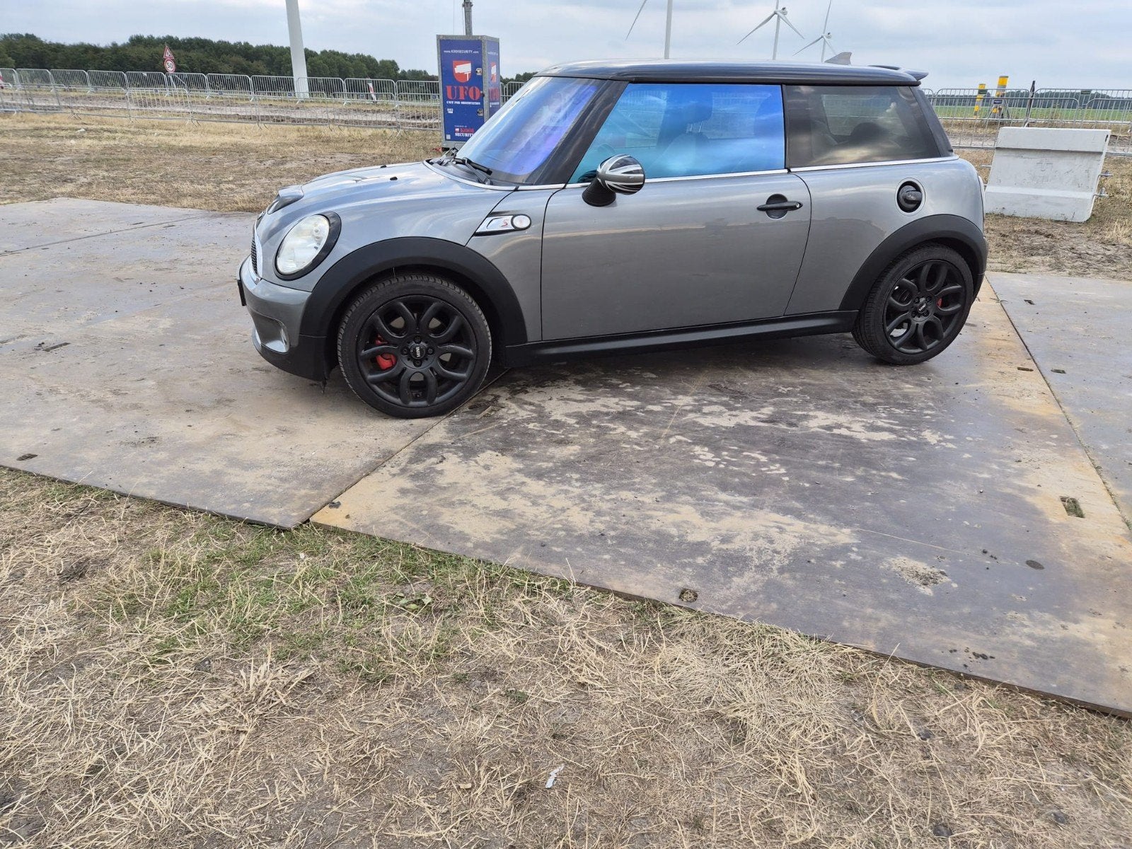 Mini 1.6 16V Cooper S 128KW 2007 Grijs, Voorwielaandrijving, 4 cilinders, 4 stoelen, 49 €/maand