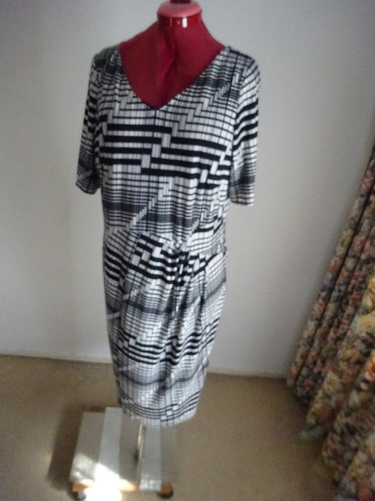 MS Mode jurk mt 46, Verzenden, Zwart, Maat 46/48 (XL) of groter, Zo goed als nieuw