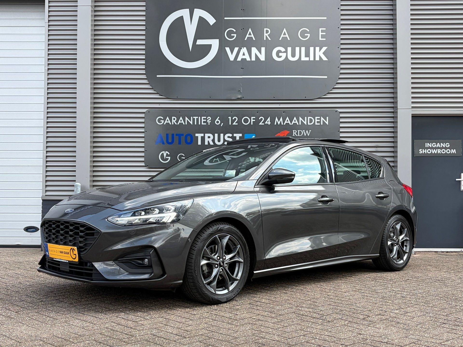 Ford Focus 1.0 ST Line 125PK Automaat,Panodak,Navi,Clima,Cru, Auto's, Ford, Gebruikt, Origineel Nederlands, Bedrijf, Grijs