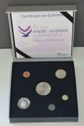 Nederland 70 jaar Vrede en Vrijheid !!!! met certificaat;'', Postzegels en Munten, Munten | Nederland, Koningin Beatrix, Zilver