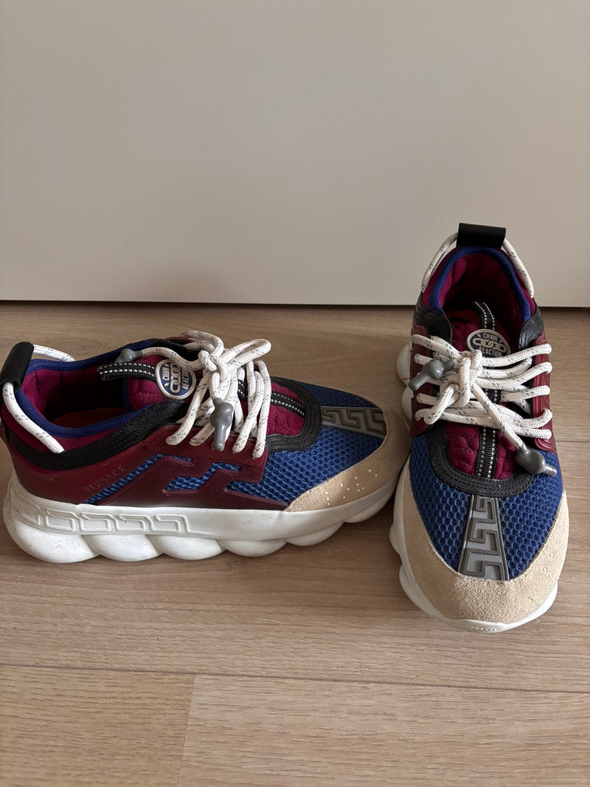 Versace sneakers, Ophalen of Verzenden, Zo goed als nieuw, Zwart, Sneakers of Gympen