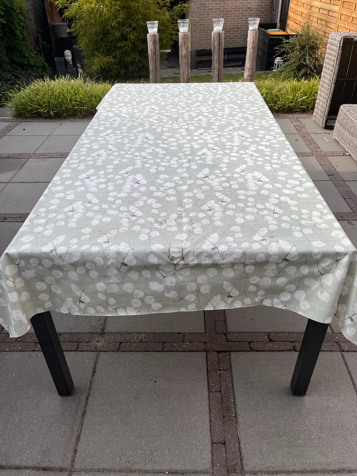 Robuuste tuintafel met metalen poten (1x2m), Ophalen, Gebruikt, Rechthoekig, Metaal