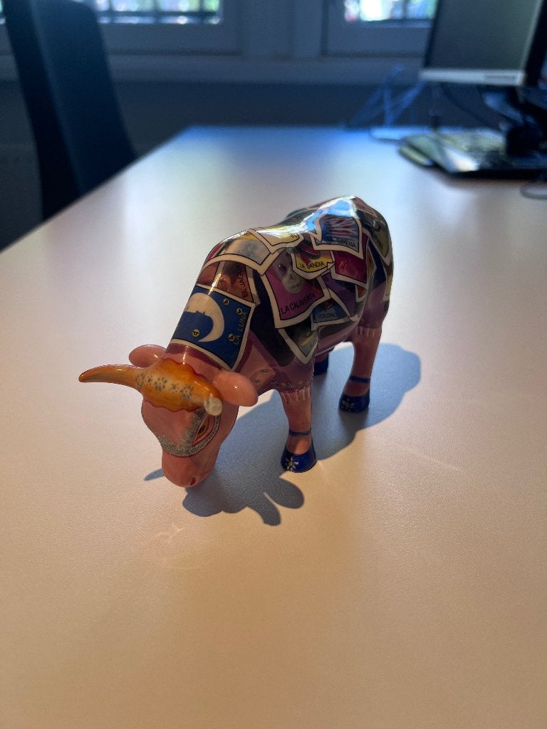 CowParade collector's koe - handbeschilderd, collage ontwerp, Ophalen of Verzenden, Zo goed als nieuw, Dier