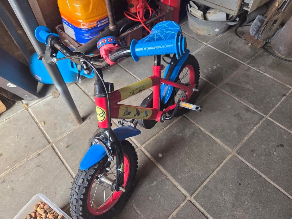 ZGN Spiderman kinderfiets 12 inch, Fietsen en Brommers, Ophalen of Verzenden, Gebruikt, Minder dan 16 inch, ZGN