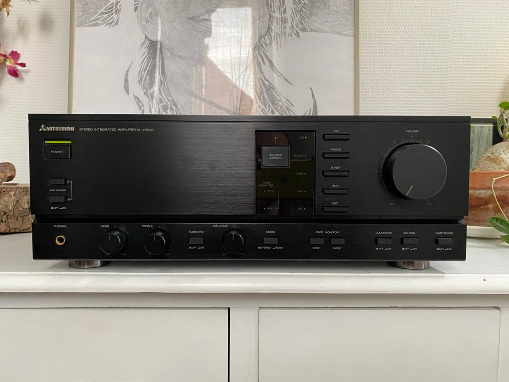 MITSUBISHI M-U 5100 versterker, Overige merken, Ophalen of Verzenden, Zo goed als nieuw, 60 tot 120 watt