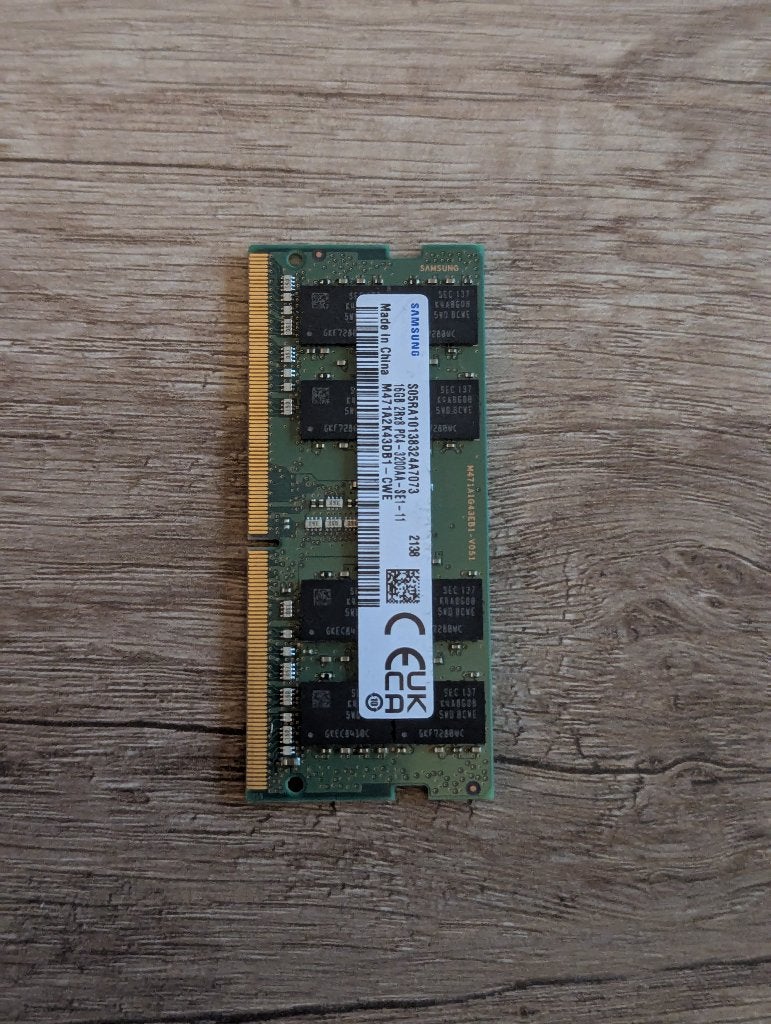 Samsung 16GB DDR4 3200MHz SO-DIMM laptop RAM M471A2K43DB1, Computers en Software, DDR4, Ophalen of Verzenden, Zo goed als nieuw
