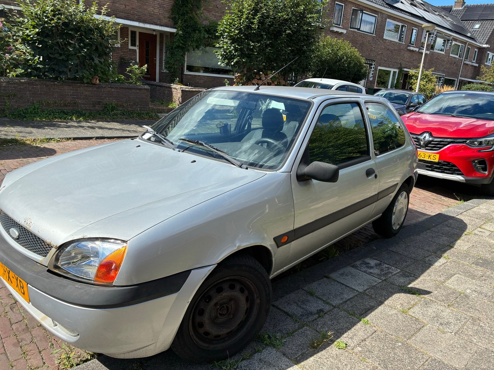 Ford Fiësta 1.3 I 3DR 2002 Grijs, Voorwielaandrijving, 1299 cc, 4 cilinders, Handgeschakeld