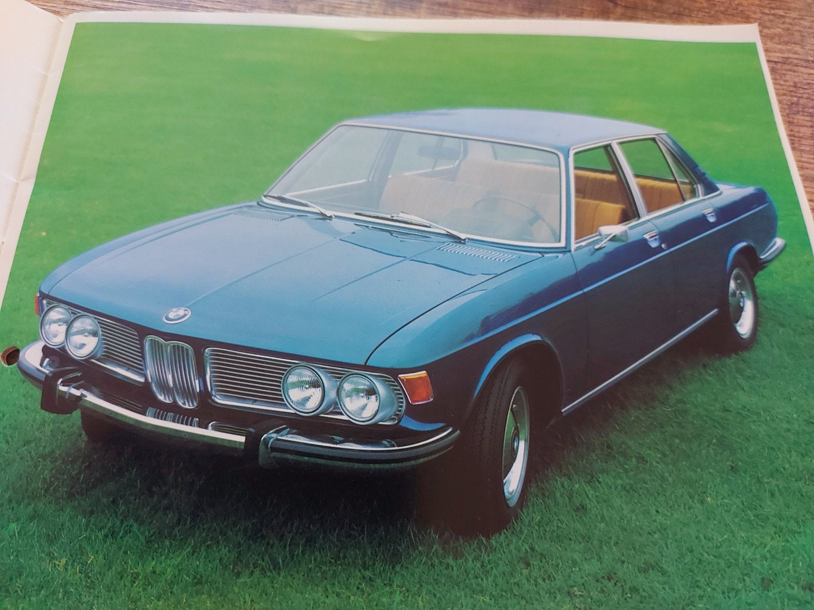 Oude Bmw 2500 folder geperforeerd A4+ formaat, Ophalen of Verzenden, Zo goed als nieuw, BMW
