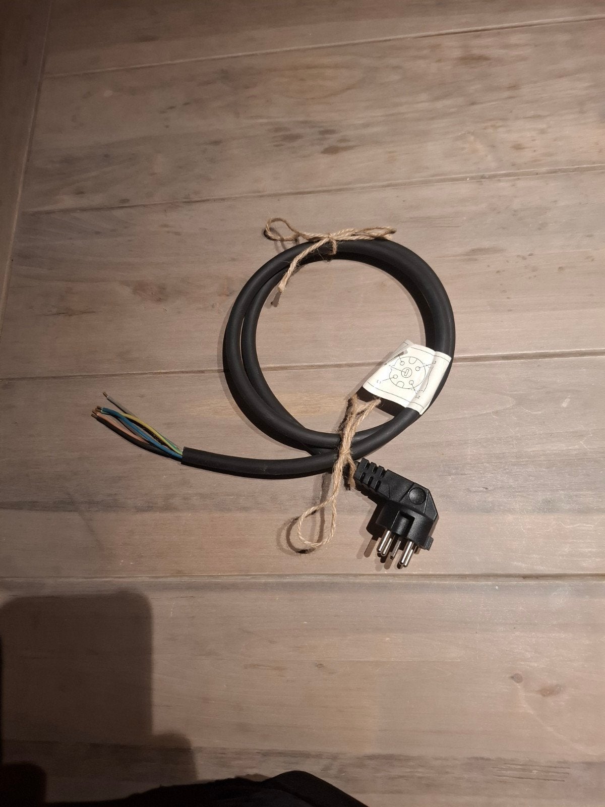 EEN NIEUWE PERILEX STEKKER MET 1500MM KABEL, Ophalen