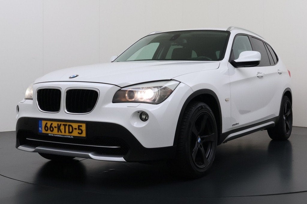 Bmw X1 SDRIVE18D EXECUTIVE Privacy-Glas Turbo-Diesel!!, X1, Euro 5, Achterwielaandrijving, 1445 kg