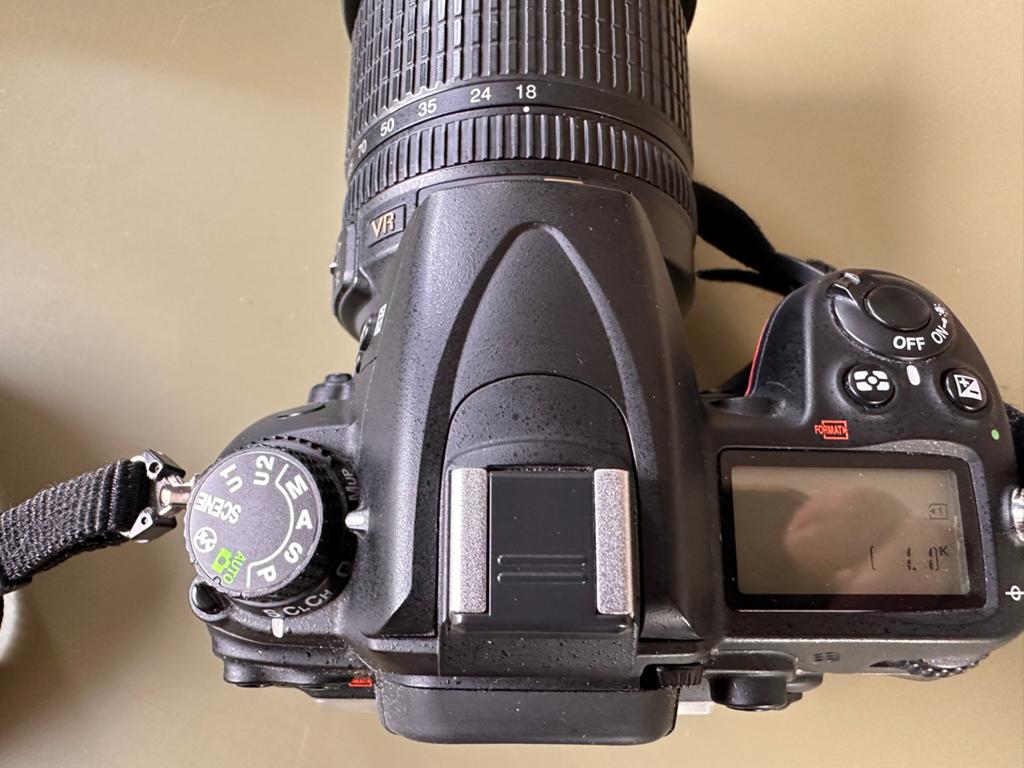 Nikon D7000 met 18-105mm lens, zonnekap en filter, Ophalen of Verzenden, Zo goed als nieuw, Spiegelreflex, Nikon