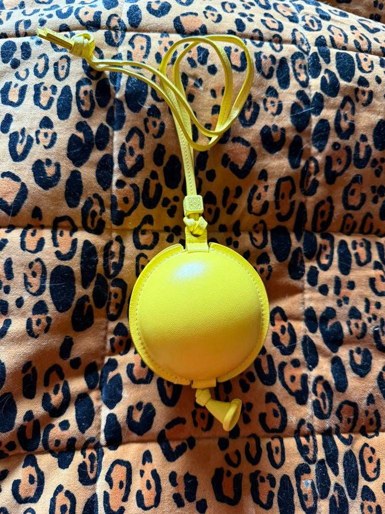 Loewe Ballon tasje van kalfsleer, Ophalen of Verzenden, Zo goed als nieuw, Zilver, Overige materialen