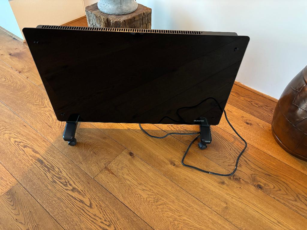 Glazen convector kachel te koop aangeboden, Doe-het-zelf en Verbouw, Verwarming en Radiatoren, Ophalen, 30 tot 80 cm, Kachel, Zo goed als nieuw