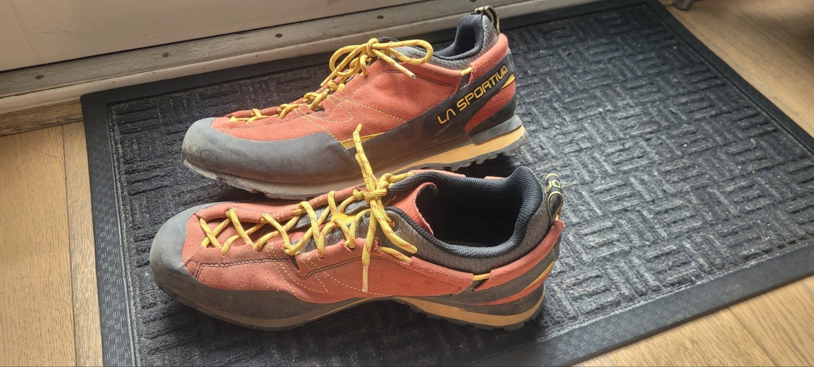 La Sportiva 47.5  Boulder X  Approachschoenen, Ophalen of Verzenden, Zo goed als nieuw, Schoenen