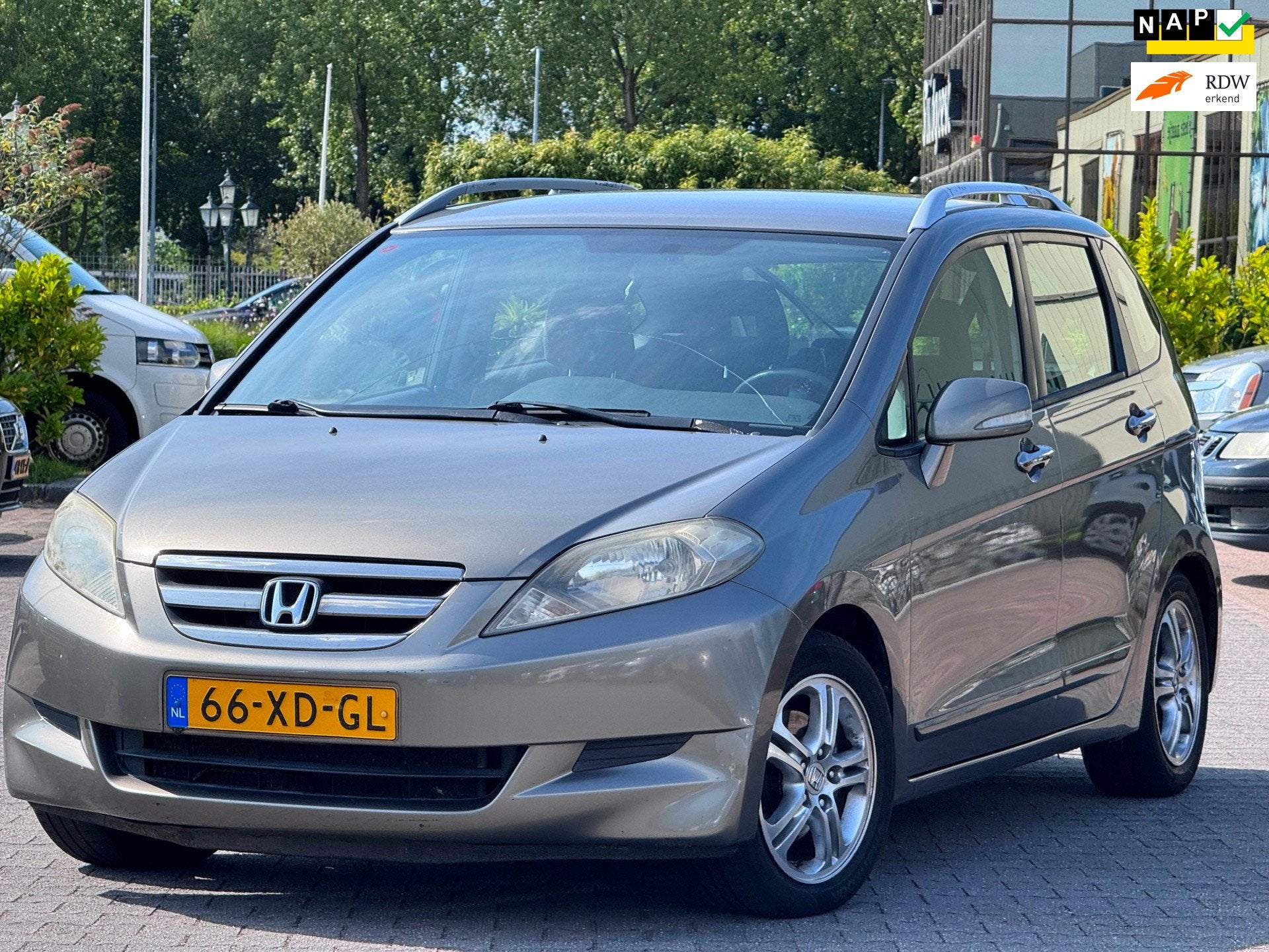 Honda FR-V 1.8i Comfort | APK 22-8-2027 | Airco | Trekhaak |, Auto's, Honda, Dealer onderhouden, Stof, Gebruikt, Zwart