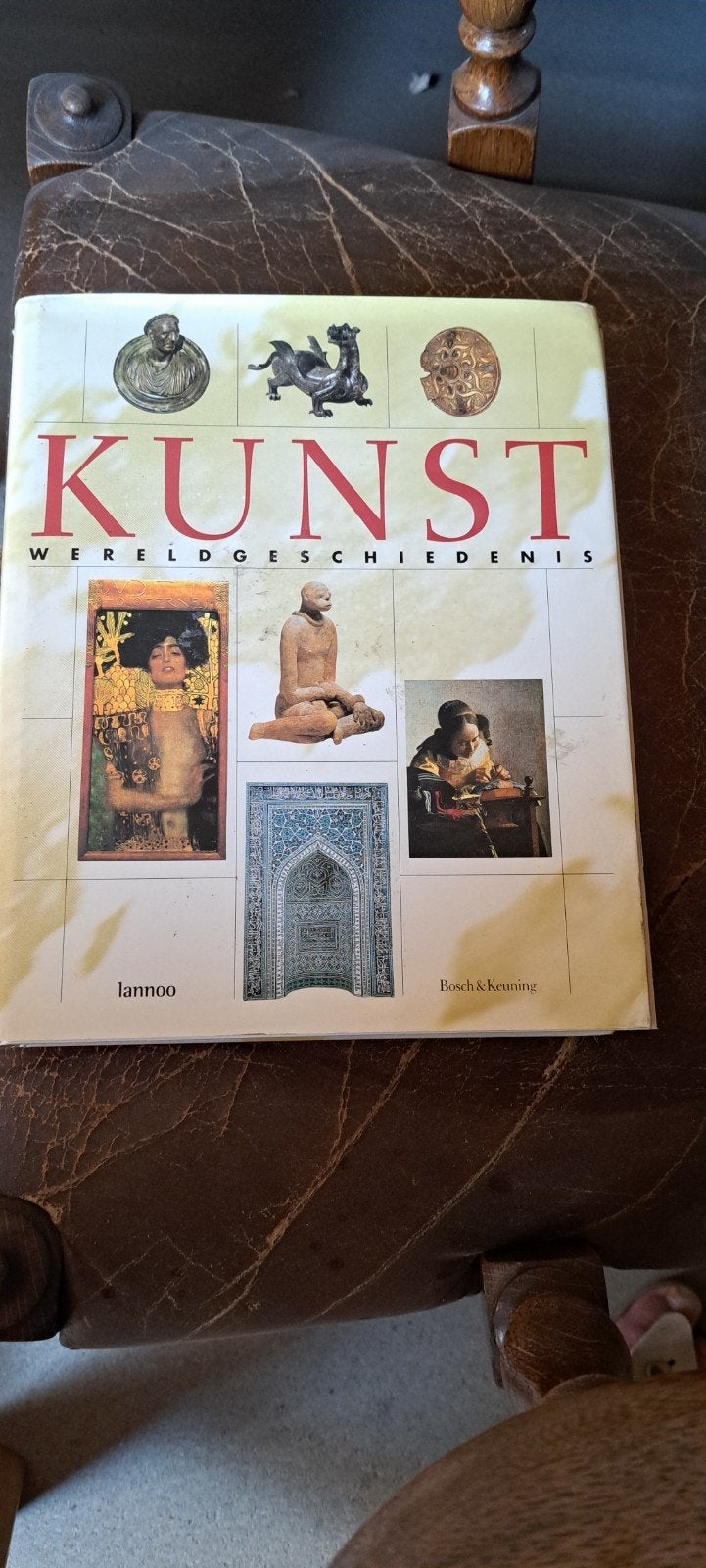 Kunst Wereldgeschiedenis - Uitgebreid Kunstboek, Ophalen of Verzenden, Gelezen, Overige onderwerpen, Diverse auteurs