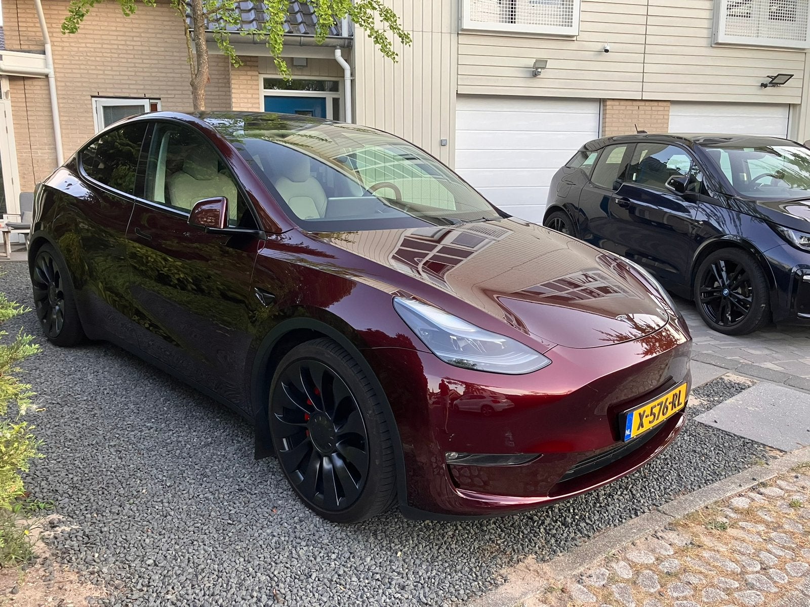 Tesla Model Y Perfomance Midn. Cherry Red, EAP, leder, PPF, Auto's, Tesla, 495 min, 1972 kg, Origineel Nederlands, Elektrisch