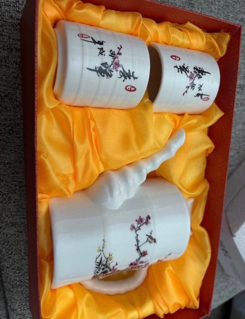 Chinees theeservies met kan en twee kopjes, Antiek en Kunst, Ophalen of Verzenden