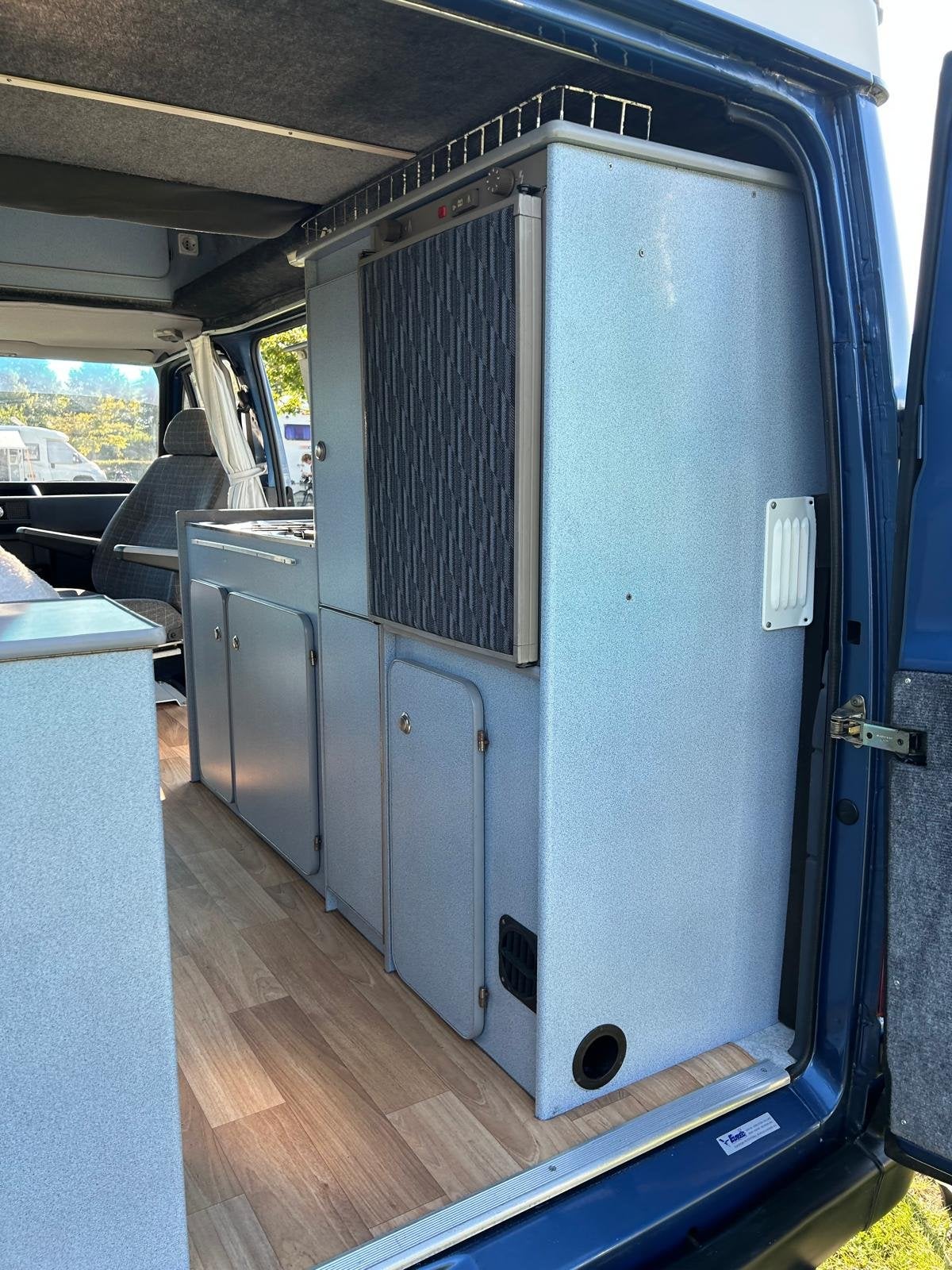 Foto 18 van Ford TRANSIT 80D ORINELE FABRIEKS BUSCAMPER 4 SLAAP PLAATSEN