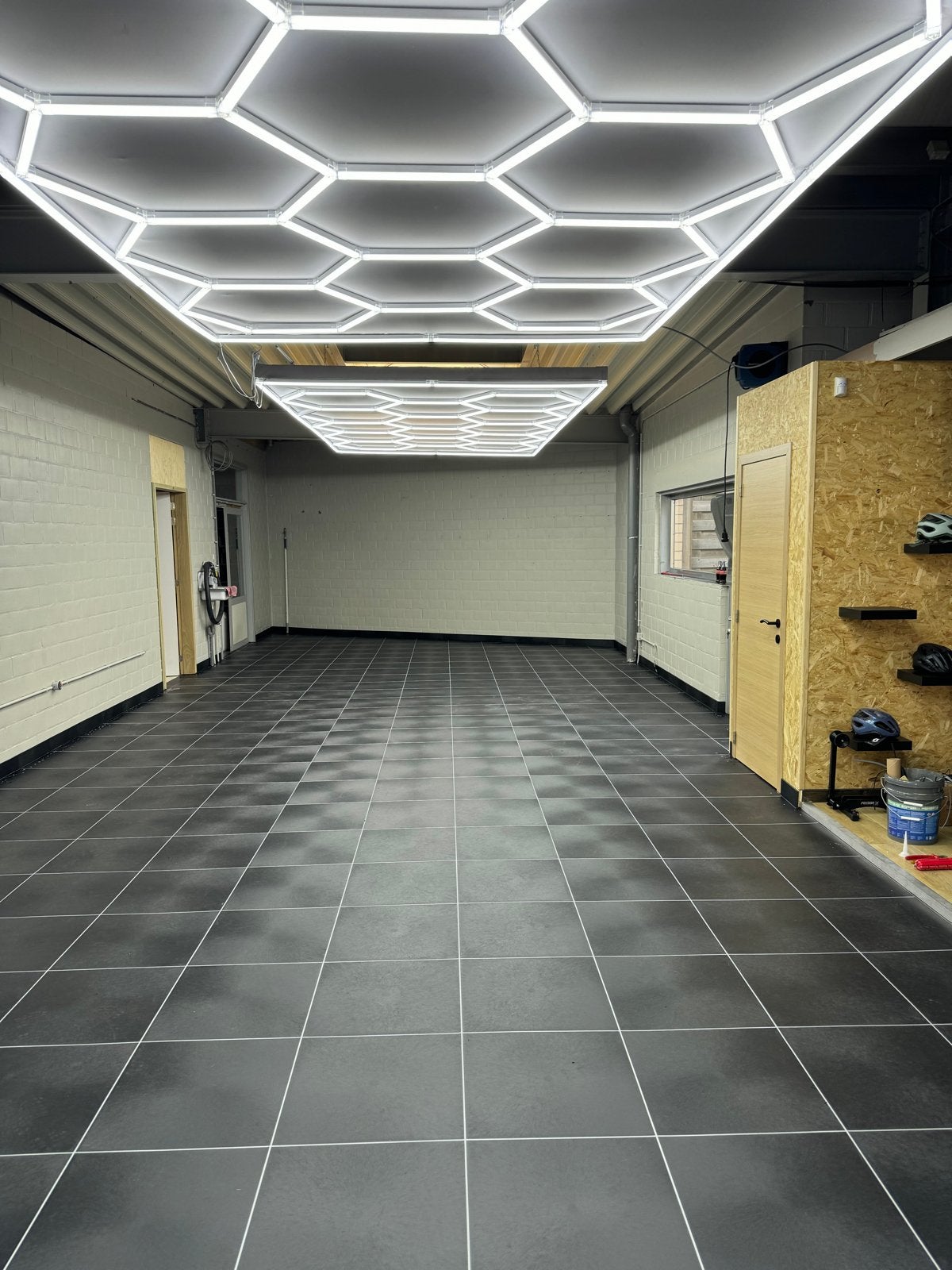 Nieuwe Garage werkplaats vloer - Duurzaam en slijtvast, Ophalen, Overige typen, Nieuw, Minder dan 50 cm