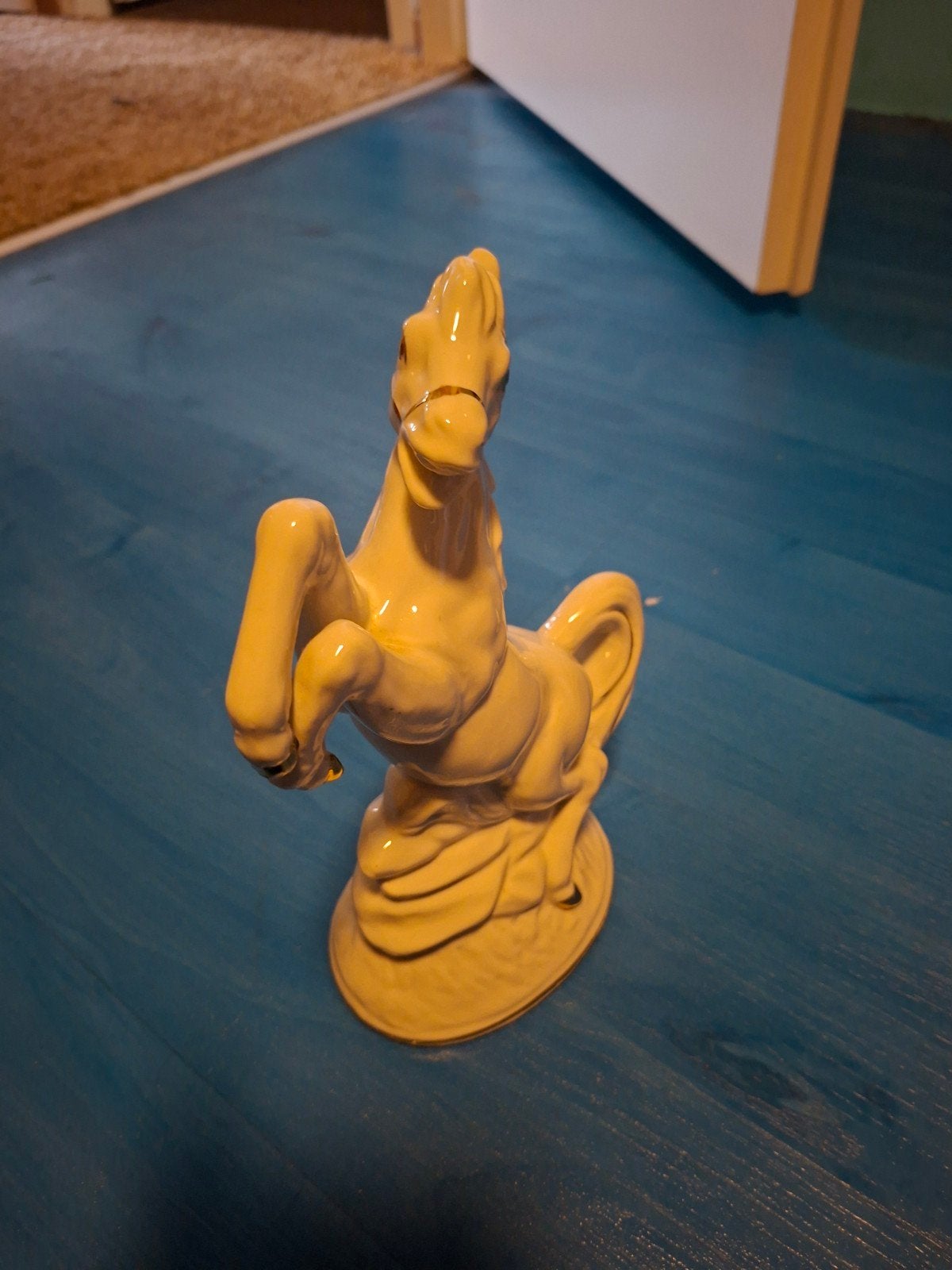 beeld, Ophalen, Steen/keramiek, Gouden accenten, Wit