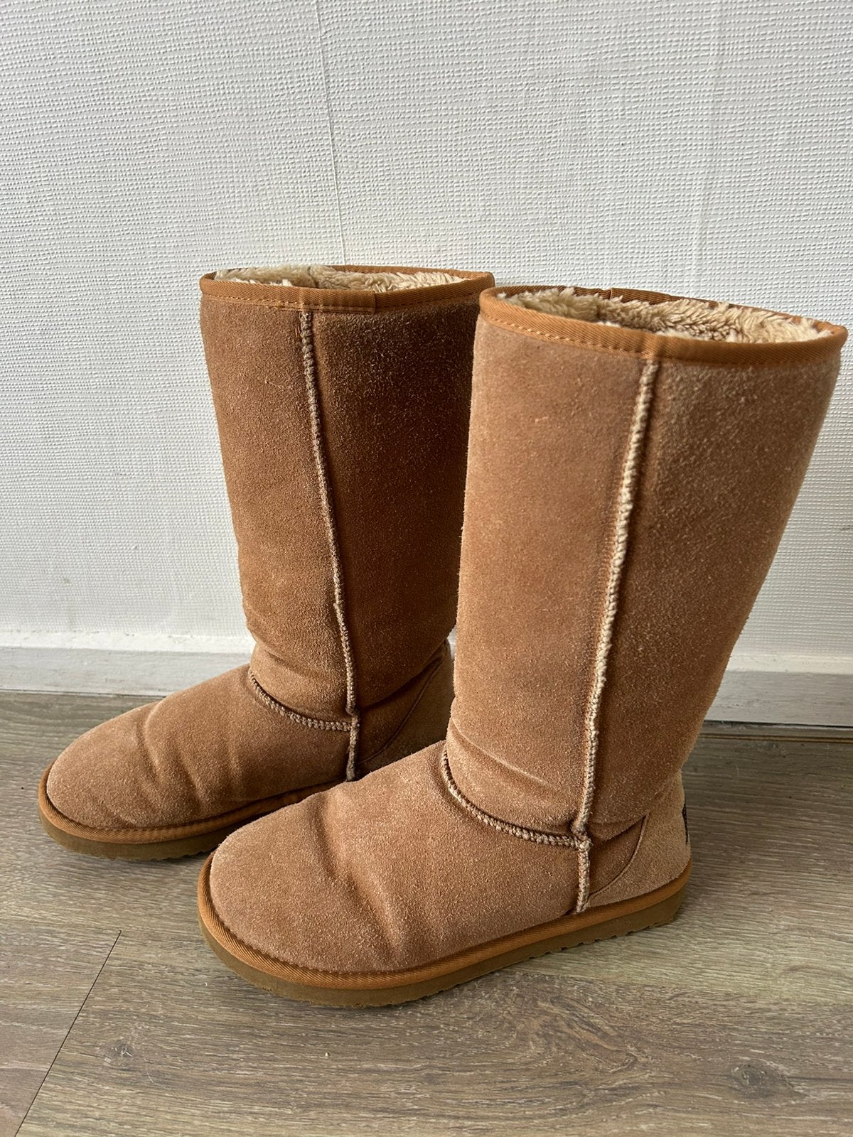 bruine UGG-achtige laarzen, maat 39, Ophalen of Verzenden, Gedragen, Bruin, Hoge laarzen