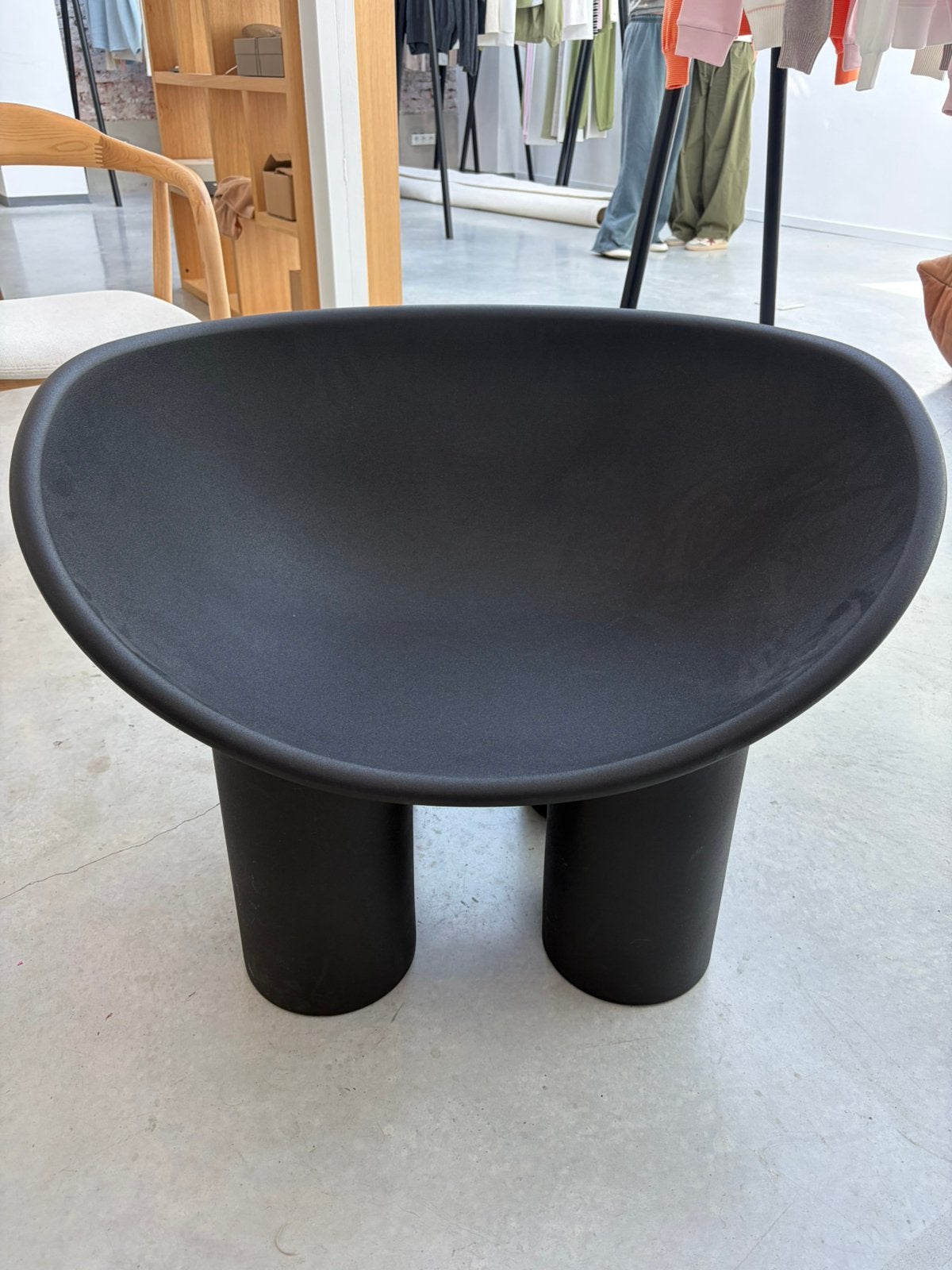 Westwing Driade Roly Poly kunsstof loungefauteuil, Ophalen, Kunststof, Gebruikt, Zwart
