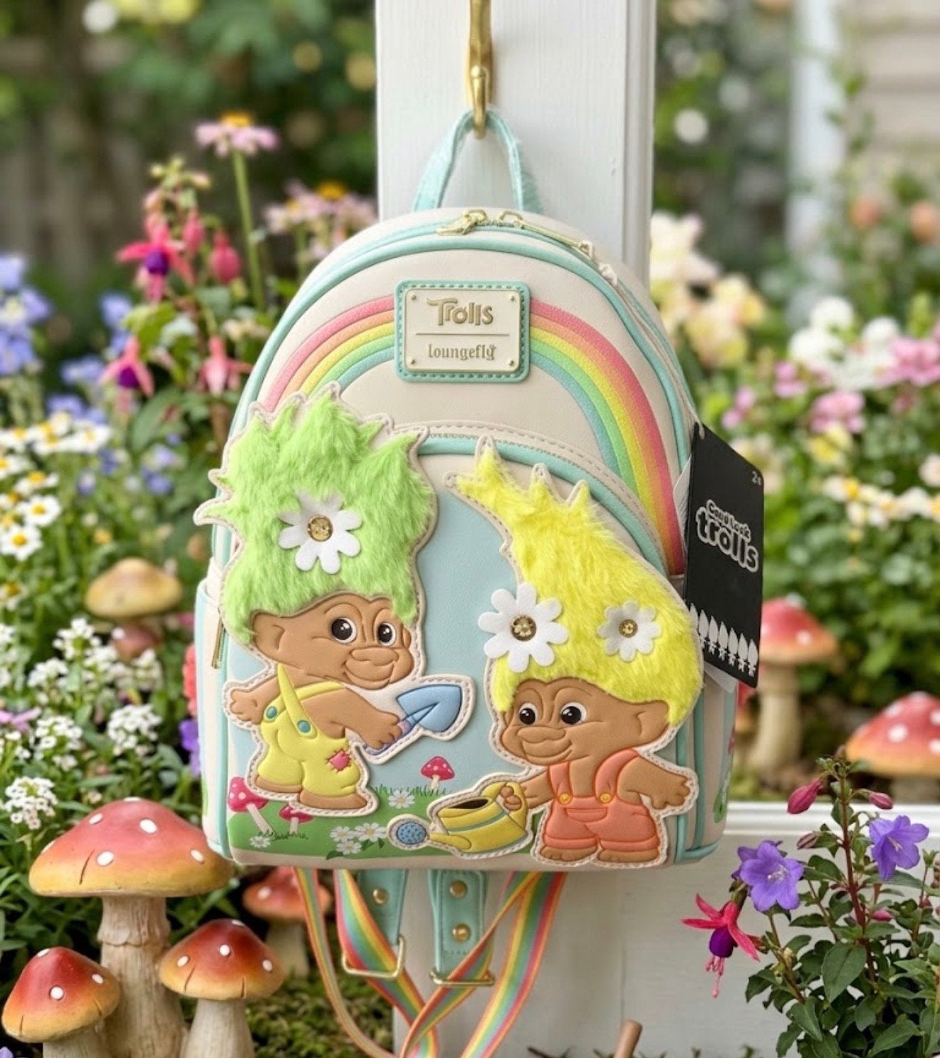 [Nieuw] Loungefly Good Luck Rugtas Trolls Retro 26 cm, Sieraden, Tassen en Uiterlijk, Ophalen of Verzenden, Nieuw