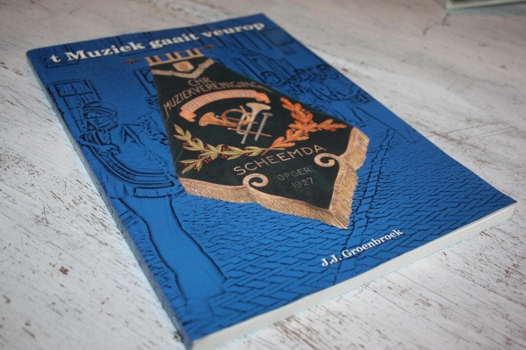 't Muziek gaait veurop, Boeken, Ophalen of Verzenden, 20e eeuw of later, Zo goed als nieuw