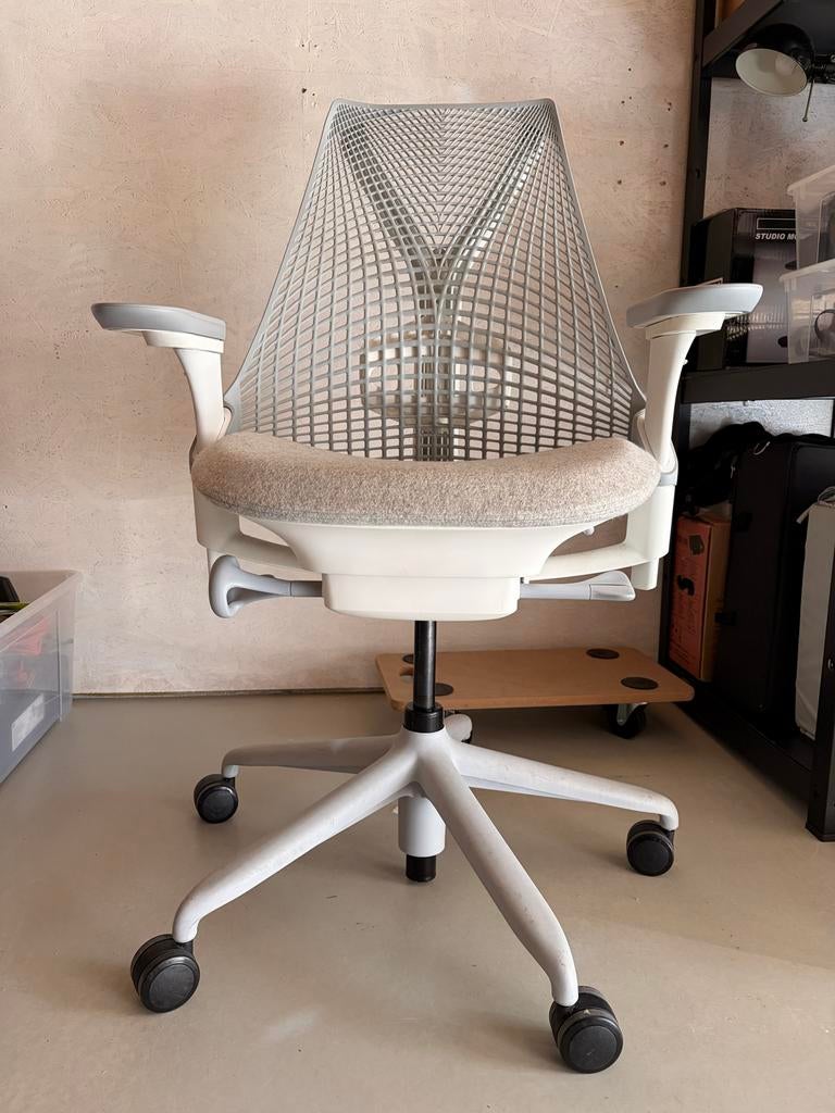Sayl Studio Wit/Grijs Bureaustoel - Ergonomisch, Ophalen, Wit, Zo goed als nieuw, Bureaustoel