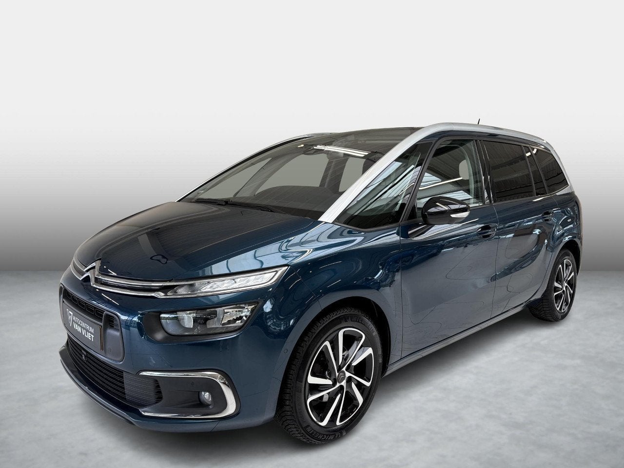 Citroën Grand C4 Spacetourer 1.2 PureTech Shine ., Gebruikt, 680 kg, 1199 cc, Blauw