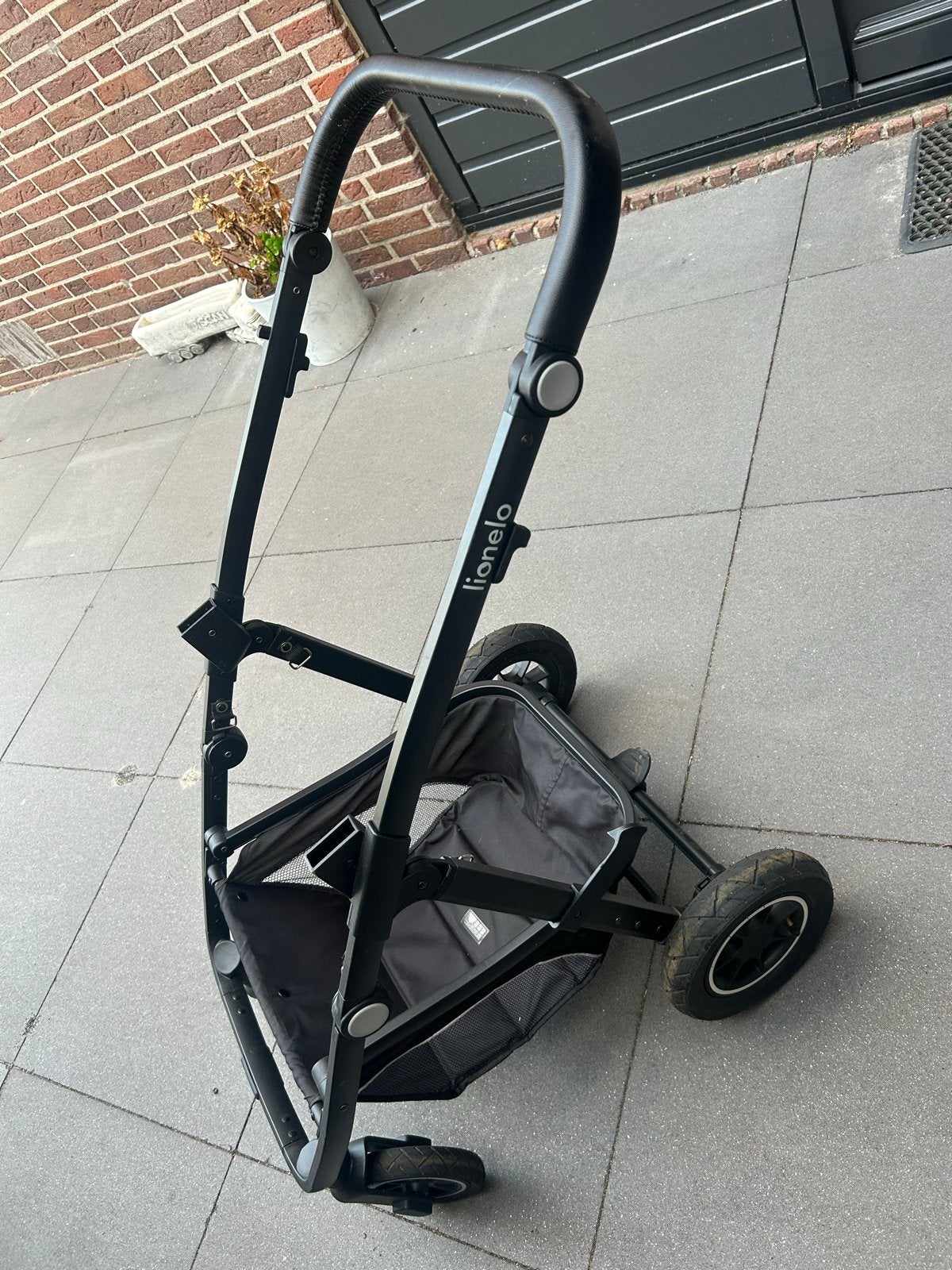 Lionelo kinderwagen onderstel, Ophalen, Gebruikt, Kinderwagen, Overige merken