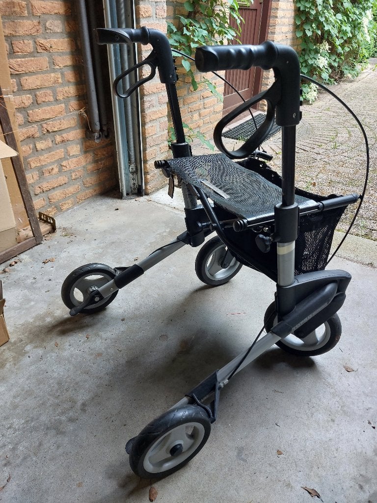 ROLLATOR, Diversen, Ophalen, Opvouwbaar, Gebruikt