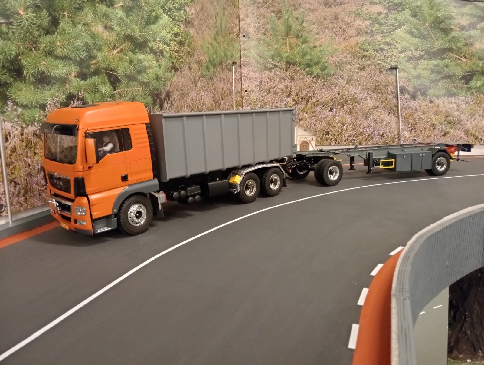 MAN Truck 3-asser met Container en Kopropo Zender, Ophalen of Verzenden