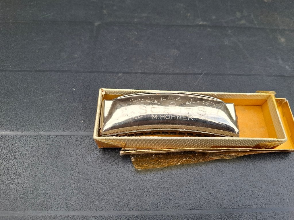 Vintage M. Hohner mondharmonica model "Les 3 Soeurs",, Ophalen of Verzenden, Zo goed als nieuw, Met koffer of doosje
