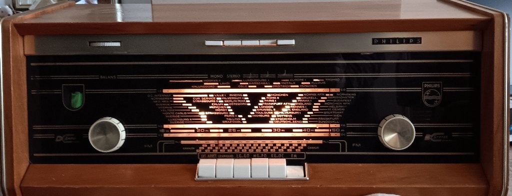 Philips "Plano" buizenradio, Ophalen, Gebruikt, Radio