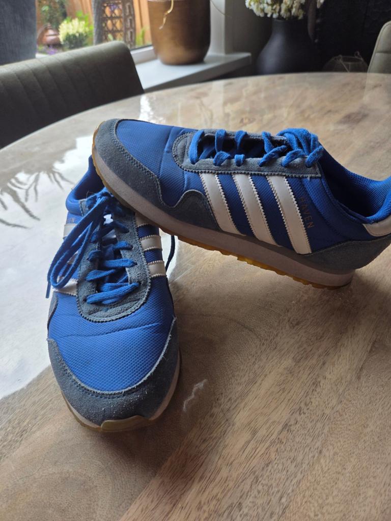 Sneakers van Adidas mt.42,5, Ophalen of Verzenden, Zo goed als nieuw, Sneakers of Gympen