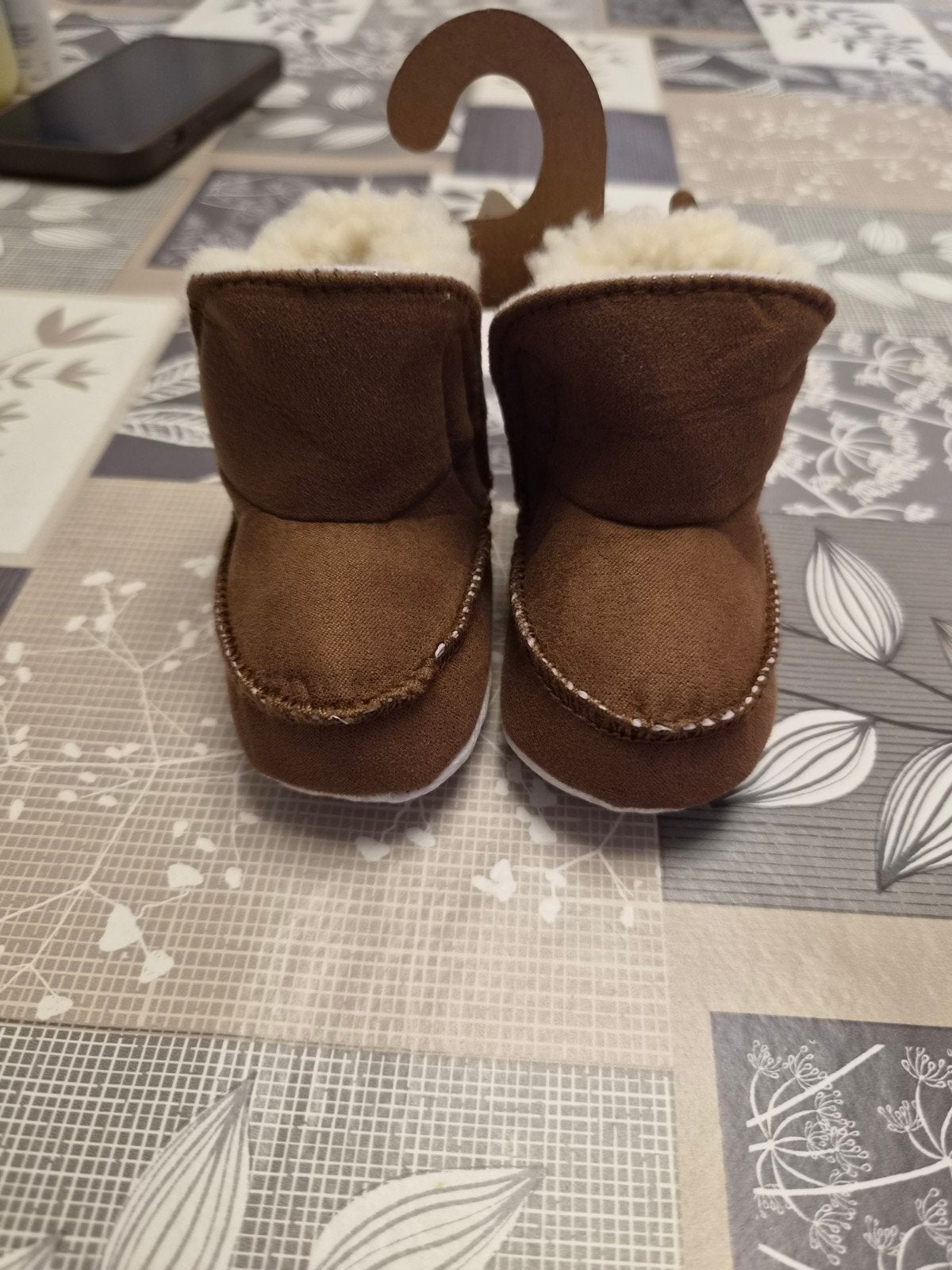 Schattige bruine baby laarsjes - nooit gedragen, Ophalen of Verzenden, Nieuw, Jongetje of Meisje, Laarsjes