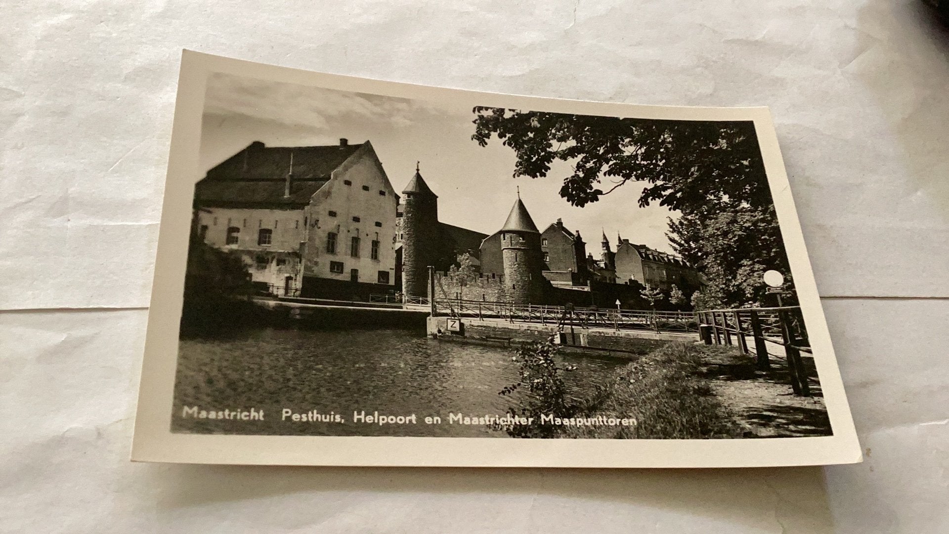Maastricht pesthuis Helpoort Maaspunttoren, Ophalen of Verzenden, Limburg
